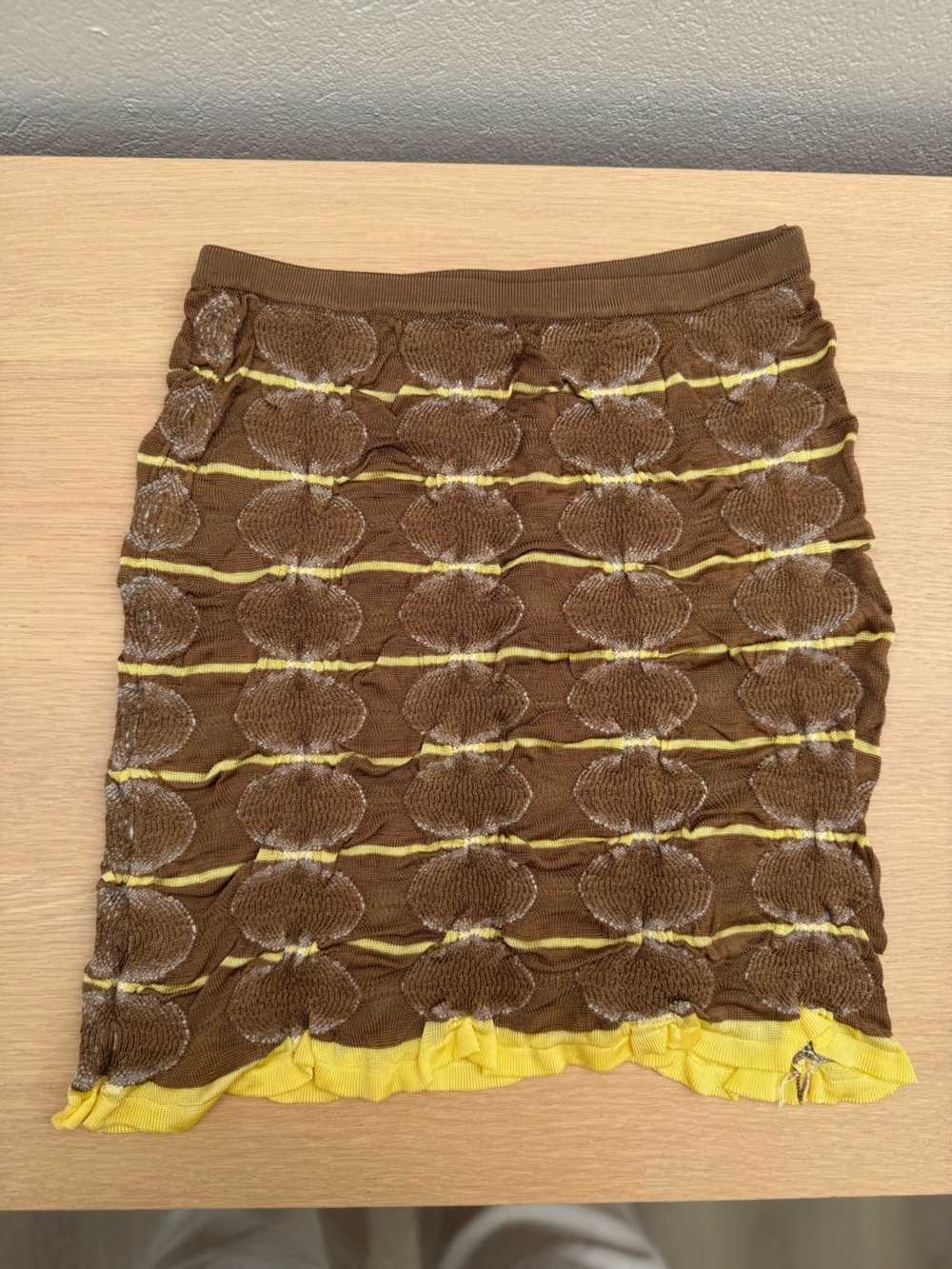 Gimaguas Textured Knit Mini Skirt Size S | Brown Yellow Pattern